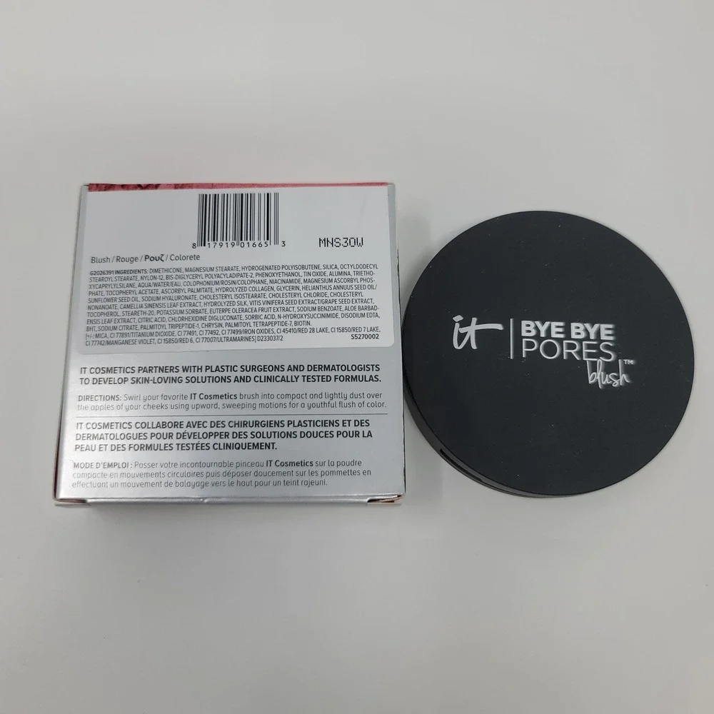 IT Cosmetics Bye Bye Pores Airbrush Blush 0.192 oz Naturally Pretty Warm Peach